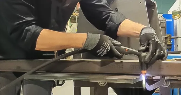 تفاوت پلاسما دستی و پلاسما CNC