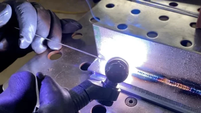 مقایسه تورچ های هوا خنک و آب خنک در جوش CO2